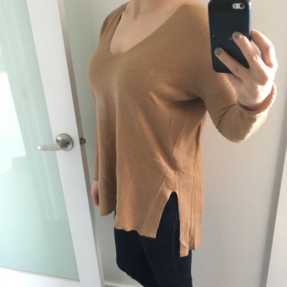 Babaton Shirt - Picture 2 of 7